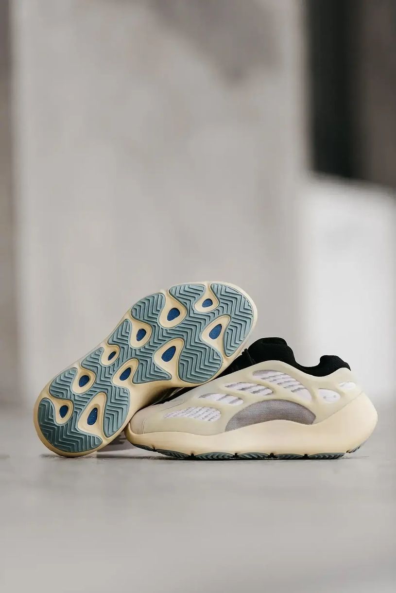 Adidas Yeezy 700 V3 Azael