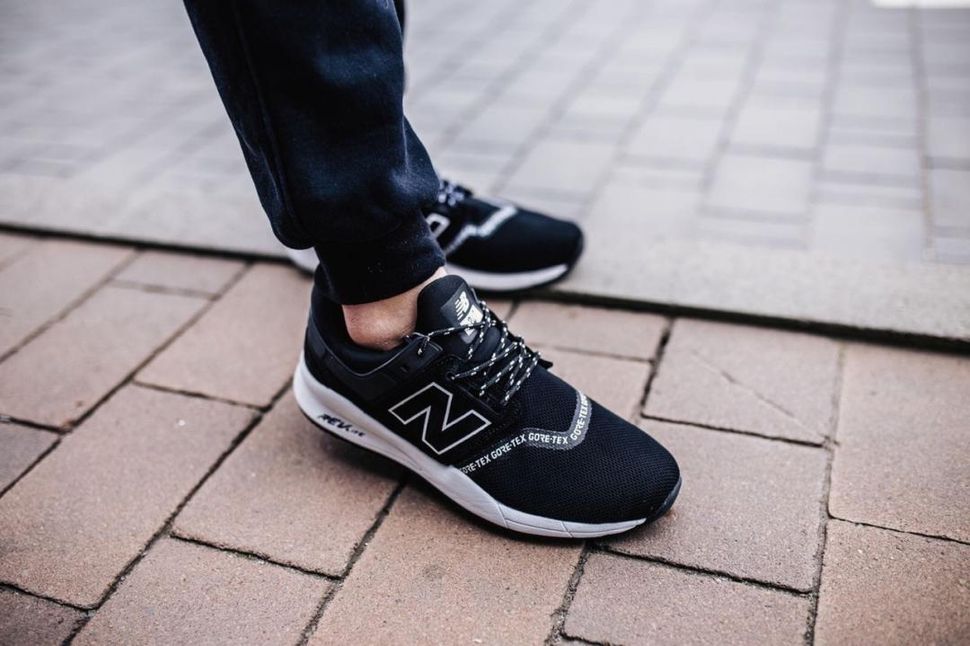 Кроссовки New Balance 247 Black White 3523 фото