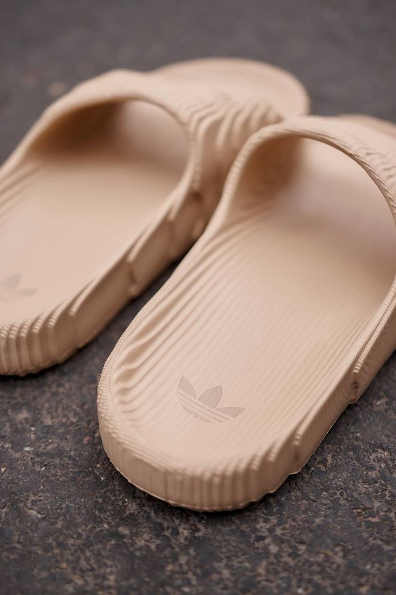 Шлепанцы Adidas Adilette Beige 1921 фото