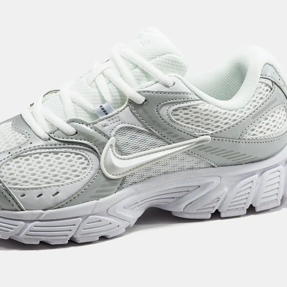 Nike V5 RNR White Light Grey, 37