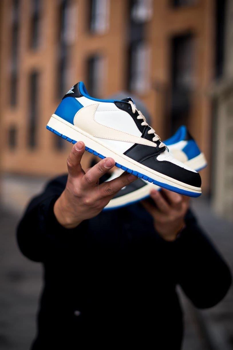 Баскетбольные кроссовки Air Jordan 1 Low Travis Scott x Fragment 5944 фото