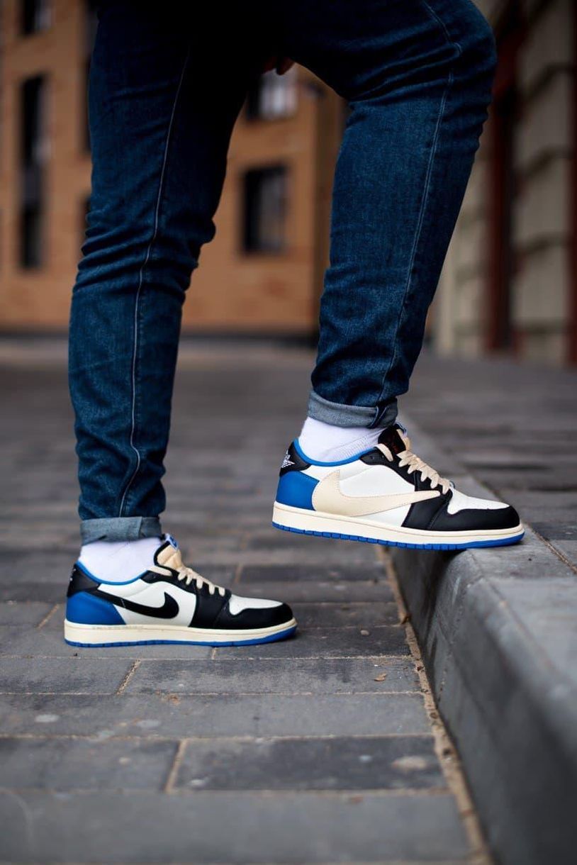 Баскетбольные кроссовки Air Jordan 1 Low Travis Scott x Fragment 5944 фото