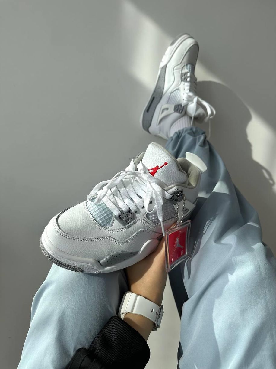 Зимові баскетбольні кросівки Nike Air Jordan 4 White Cement Fur 9821 фото