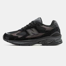 New Balance 2010 Black Brown Reflective