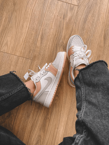Купить Кроссовки женские Jordan 1 Low Milan 112423 - в Киеве, Украине,  заказать в магазине Krosbery: цена, фото, отзывы