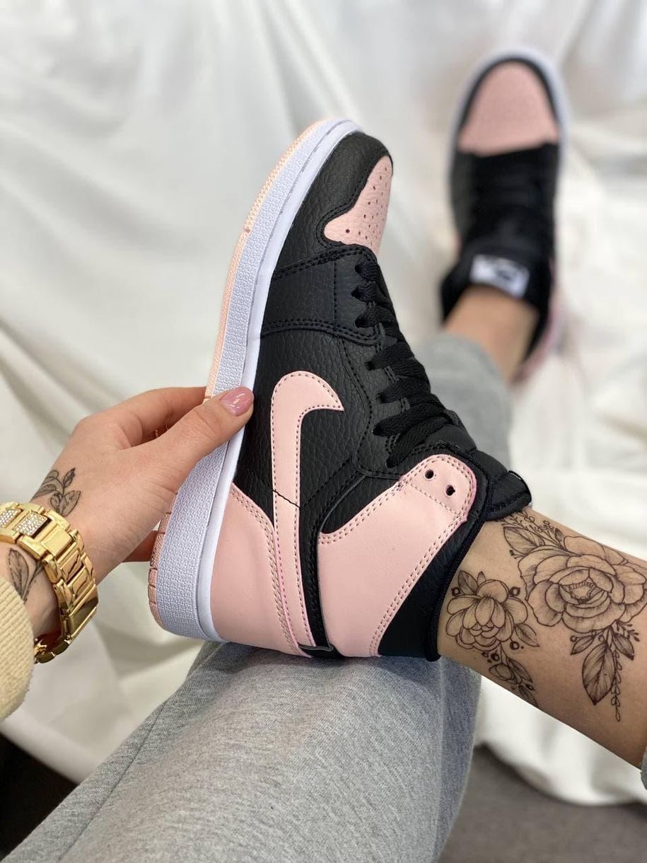 Nike Air Jordan 1 Retro Mid Patent Pink Toe 2042 фото