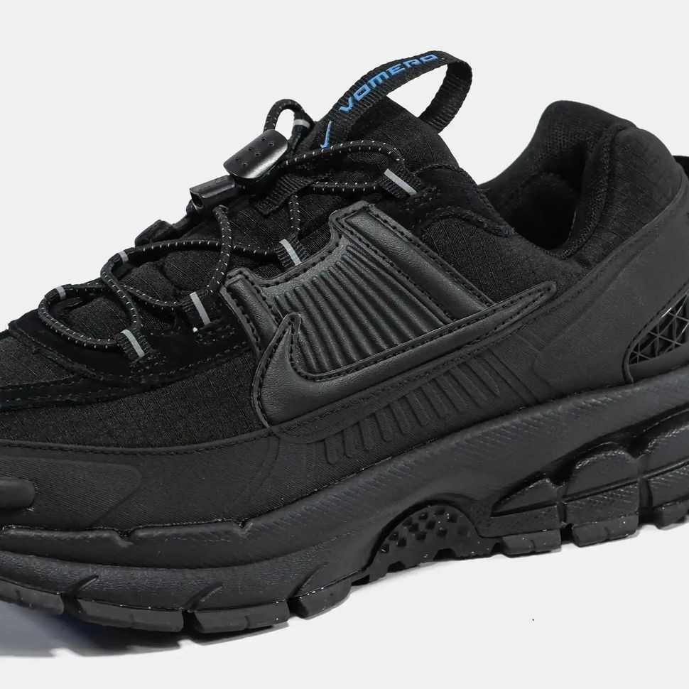 Nike Air Zoom Vomero Roam Triple Black