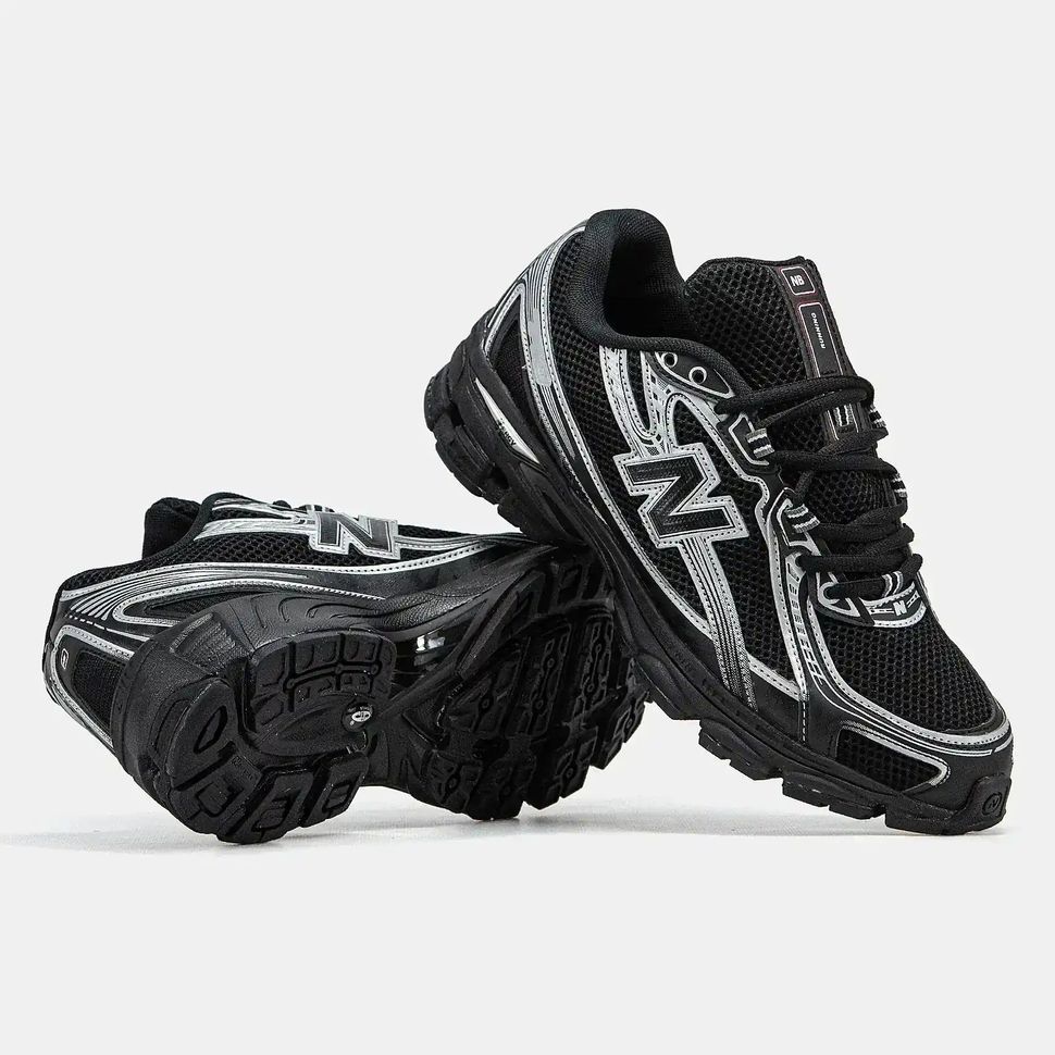 New Balance 740v3 Triple Black Silver