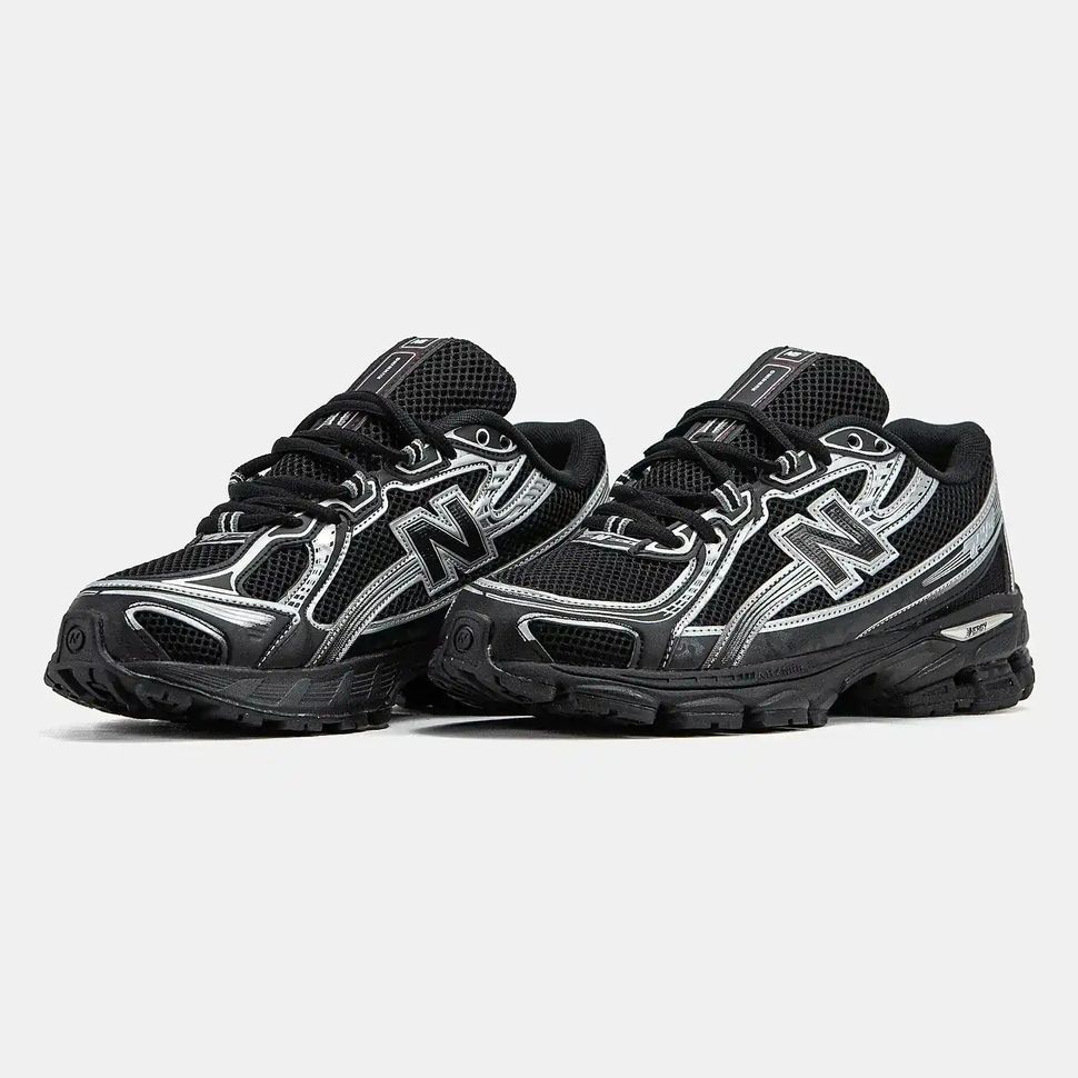 New Balance 740v3 Triple Black Silver