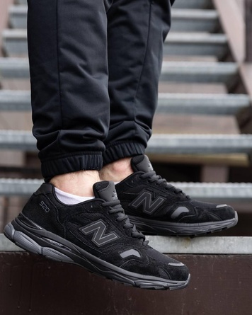 Кроссовки New Balance 920 Triple Black 11643 фото