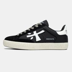 Premiata Steven Black, 36