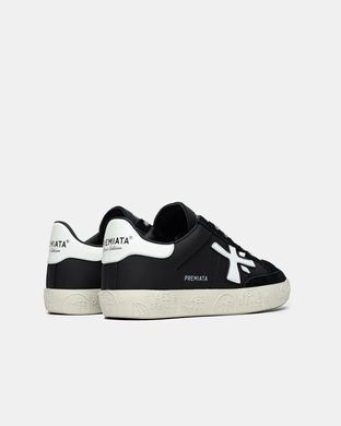 Premiata Steven Black, 36