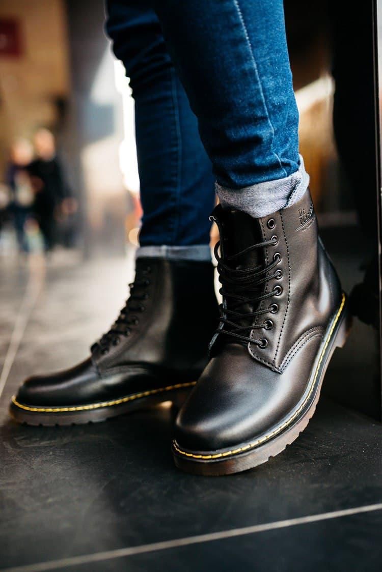 Зимние ботинки Dr. Martens Black 6 4180 фото