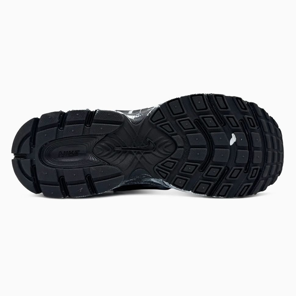 Nike V5 RNR Black Distressed, 37