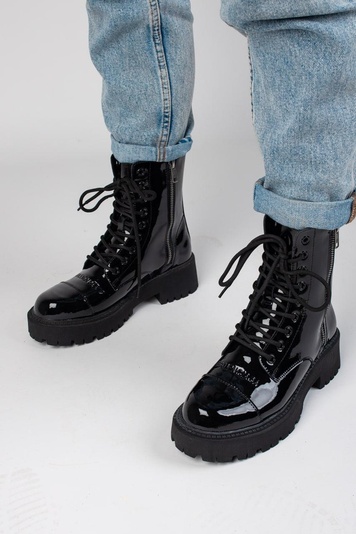 Ботинки Balenciaga Boots Tractor Black Patent Lacquer 3497 фото