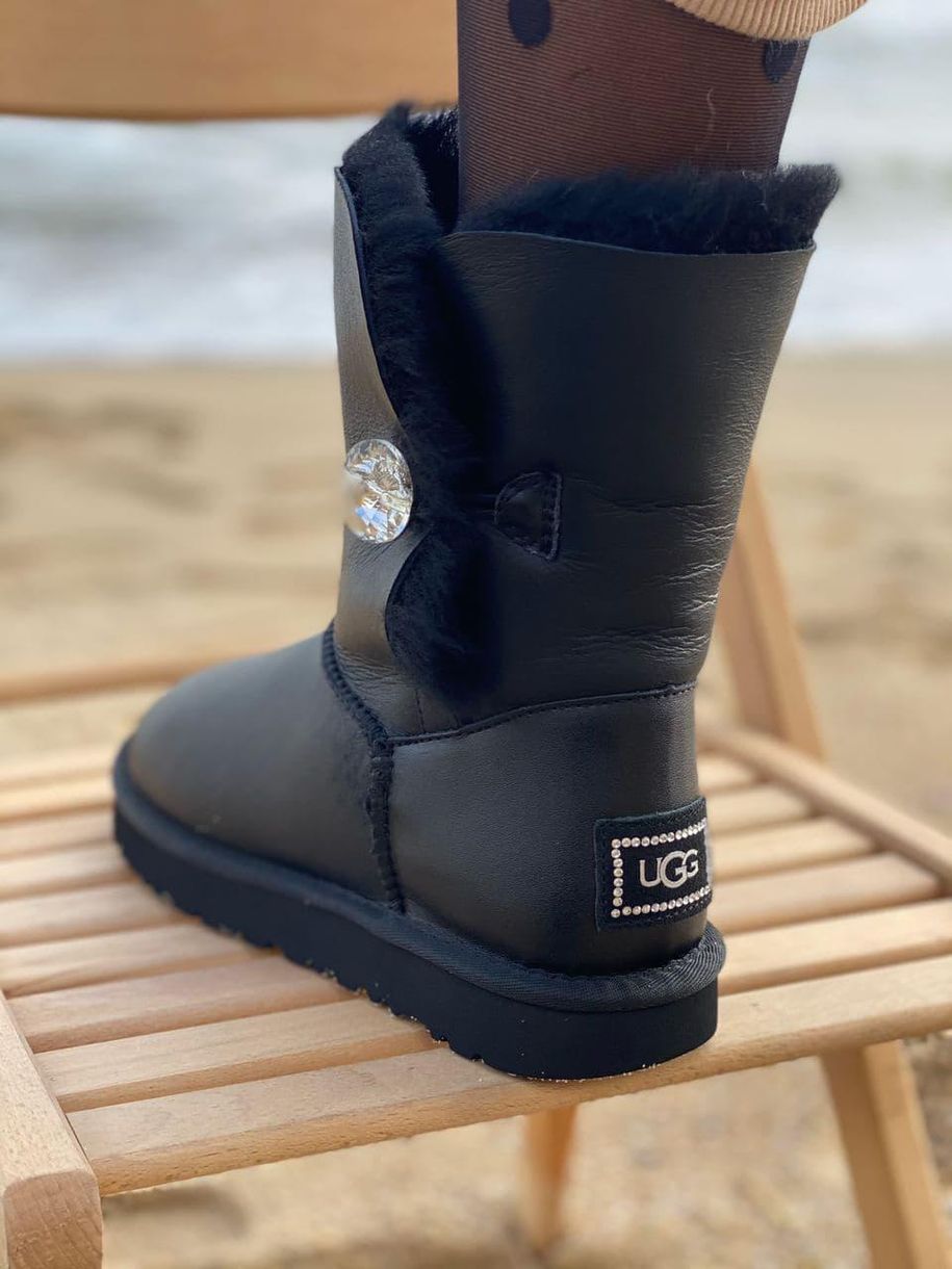 Зимові чоботи UGG Black Leather 1 5272 фото