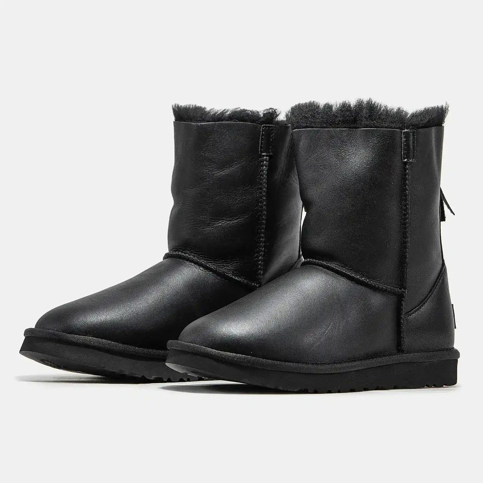 UGG Classic Short Zip Black, 37