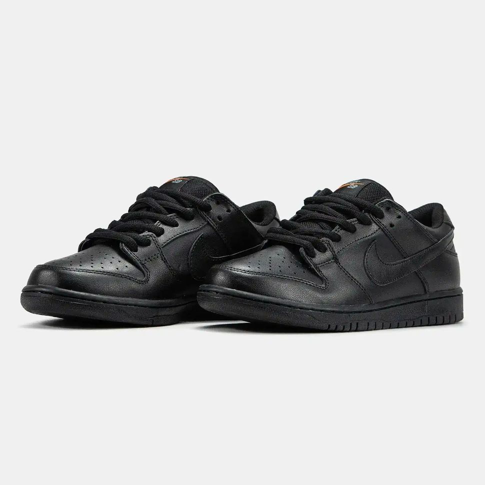 Nike SB Dunk Low Triple Black Leather