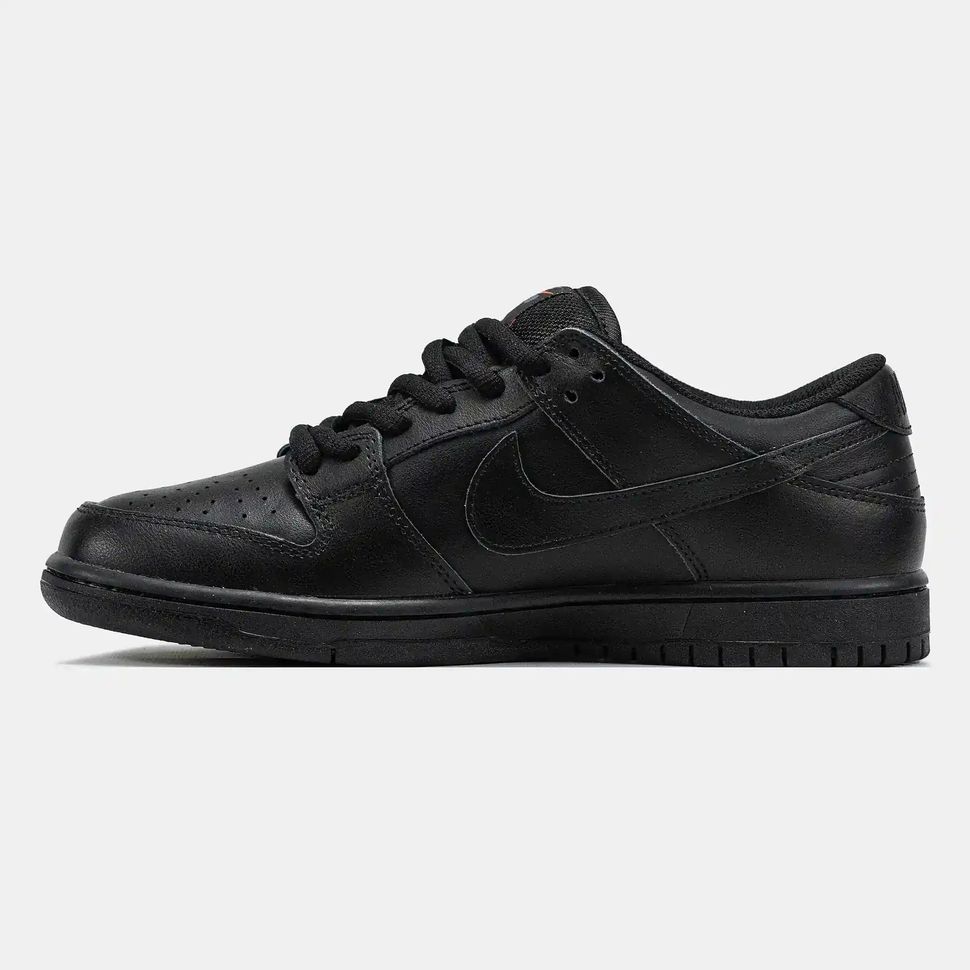 Nike SB Dunk Low Triple Black Leather