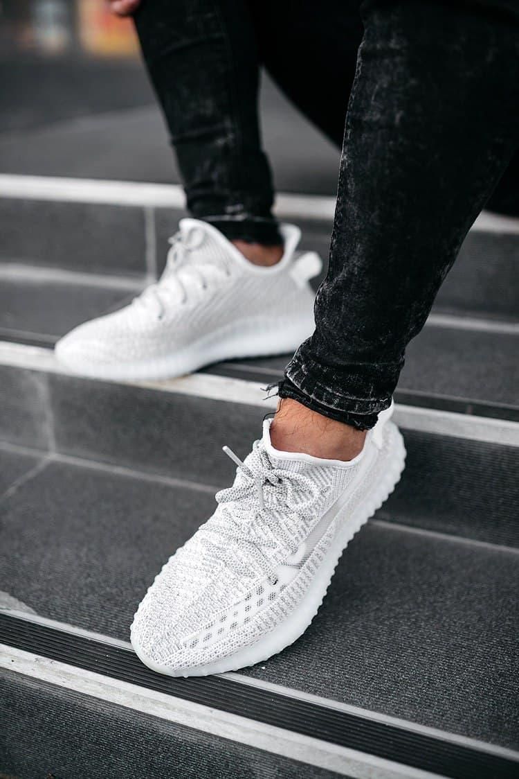 Кросівки Adidas Yeezy Boost 350 V2 Static Full Reflective 3027 фото