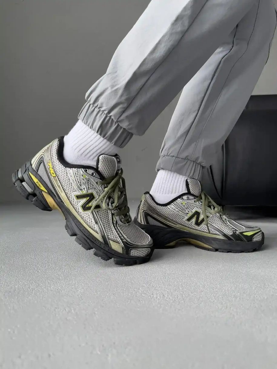 New Balance 740 Grey Black Yellow
