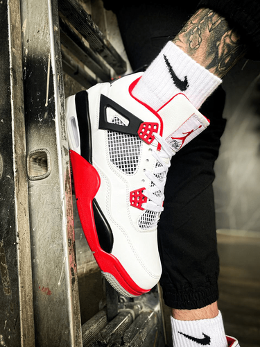 Купить Баскетбольные кроссовки Nike Air Jordan Retro 4 Fire Red Унисекс - в  Киеве, Украине, заказать в магазине krosbery: цена, фото, отзывы