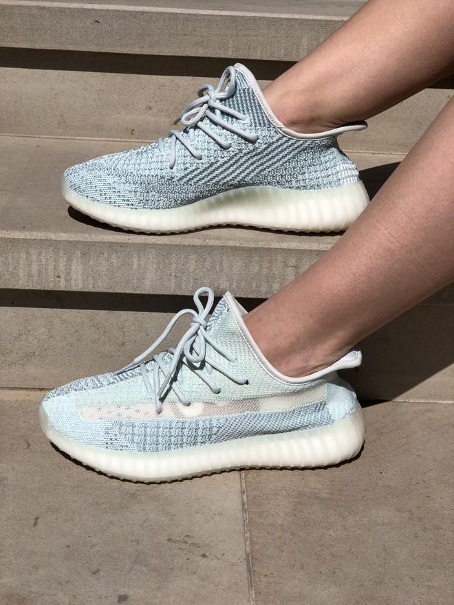 Yeezy 350 v2 reflective 2025 white