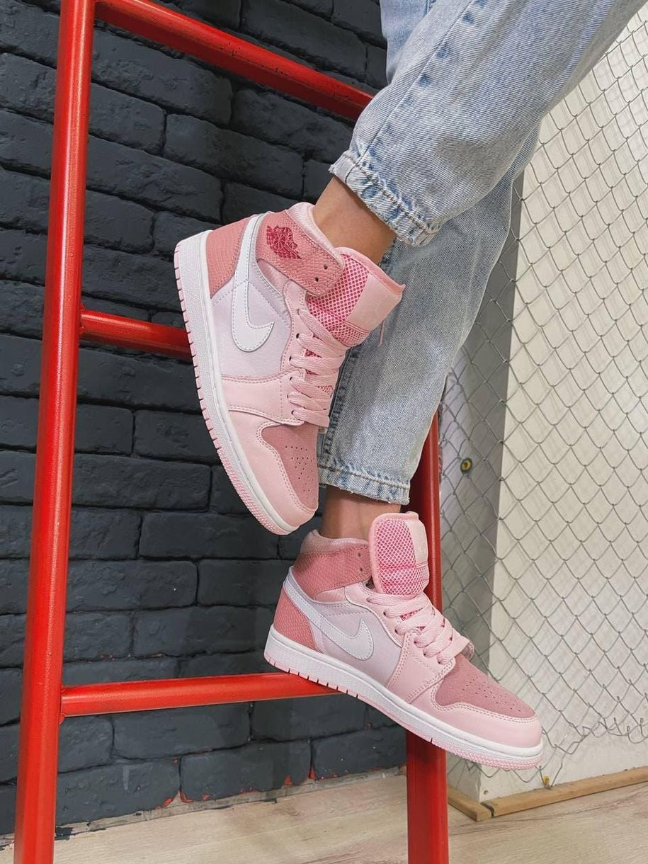 Nike Air Jordan 1 Retro High Pink 2035 фото