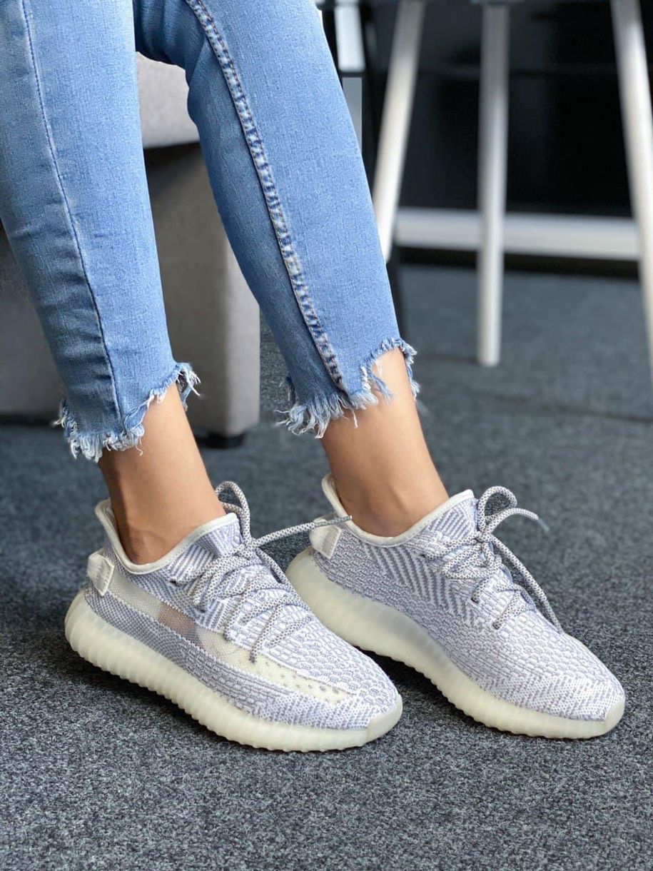 Кросівки Adidas Yeezy Boost 350 V2 Static Reflective Laces 3026 фото