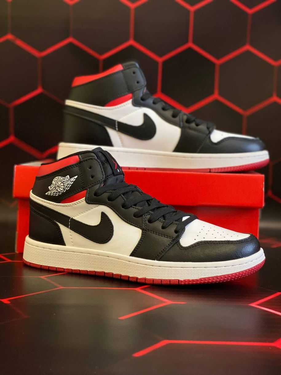 Баскетбольні кросівки Nike Air Jordan 1 Retro High Black White Red 2 7775 фото