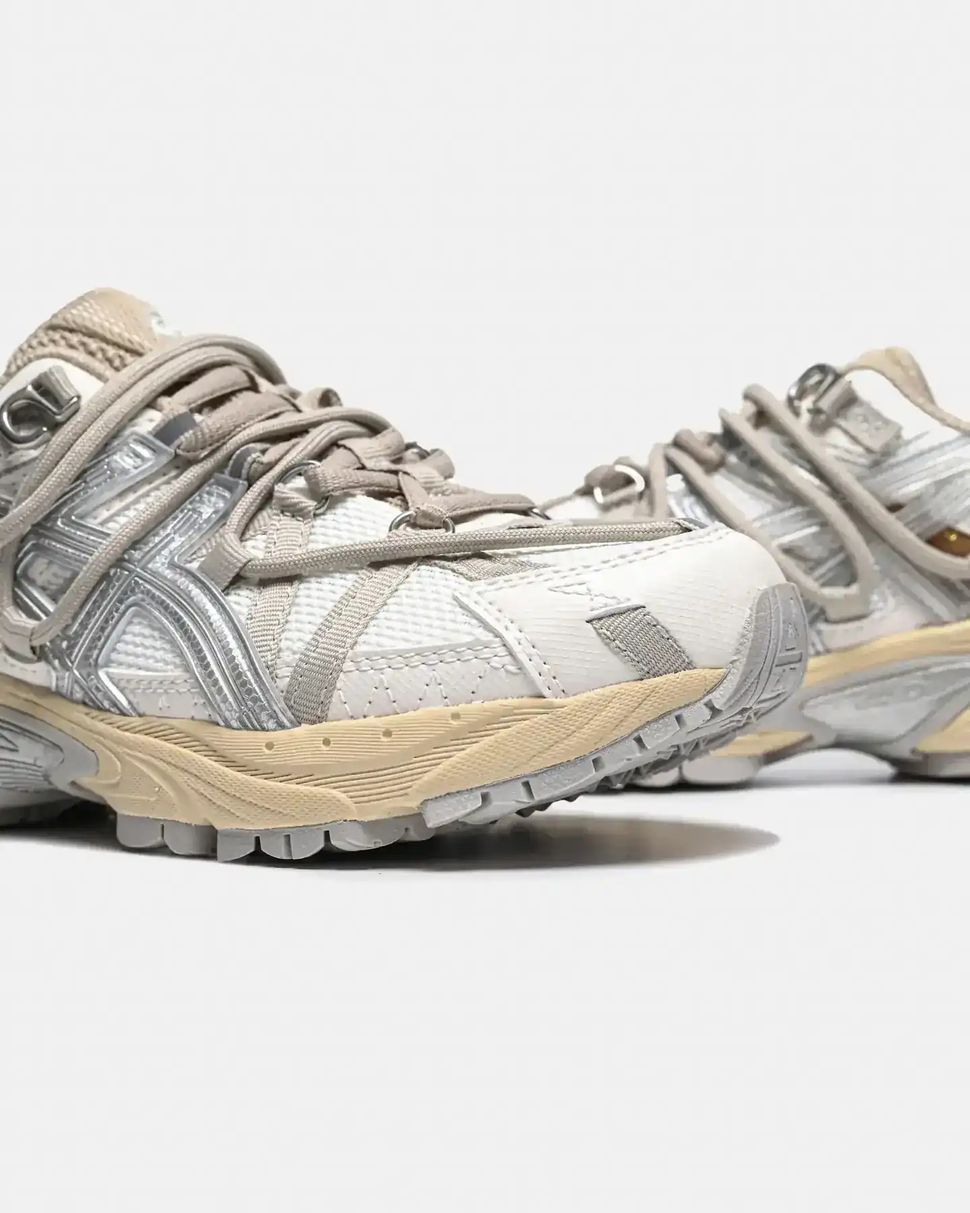 ASICS Gel-Kahana TR V2 White Beige