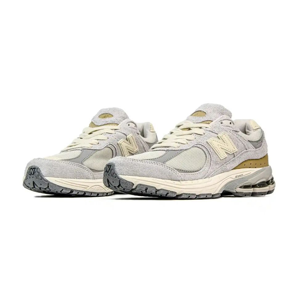New Balance 2002R Light Cream Grey