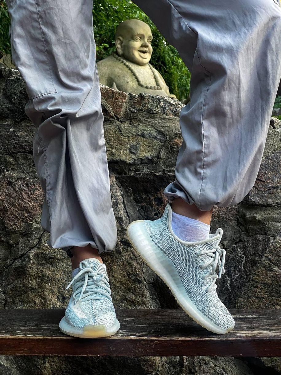 Кросівки Adidas Yeezy 350 V2 Cloud White 1 5500 фото