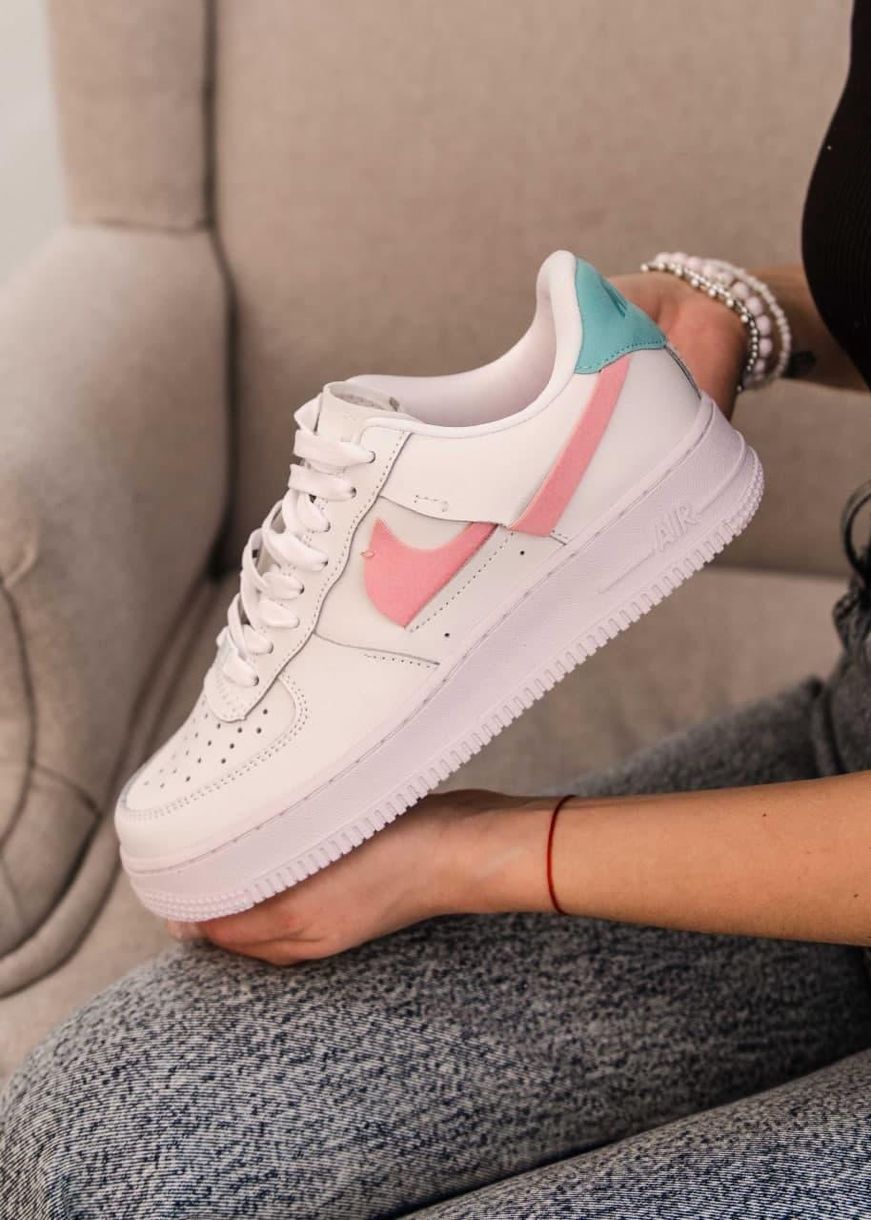 Nike Air Force 1 LX WMNS White Pink Blue 256 фото