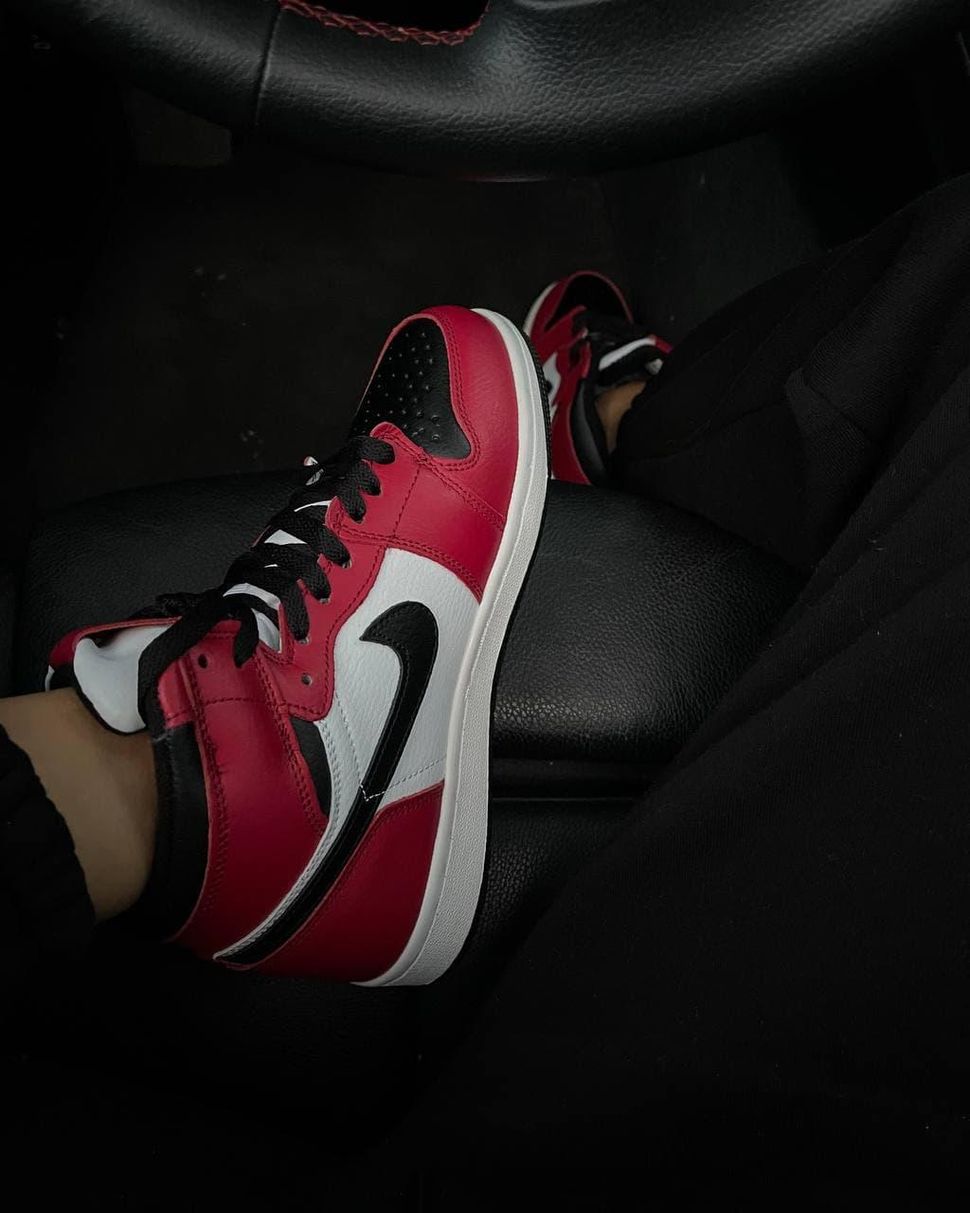 Nike Air Jordan 1 red black FUR (RF) 6427 фото