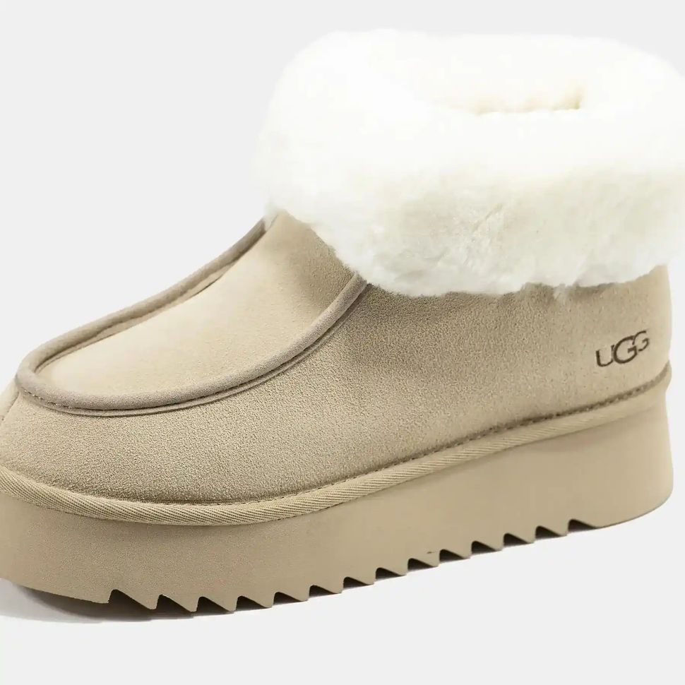 UGG Funkette Boots Beige, 37