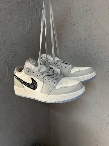 Баскетбольные кроссовки Nike Air Jordan Low & Dior 7376 фото