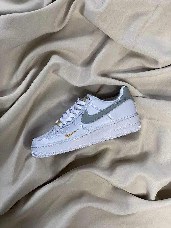 nike air force 1 essential