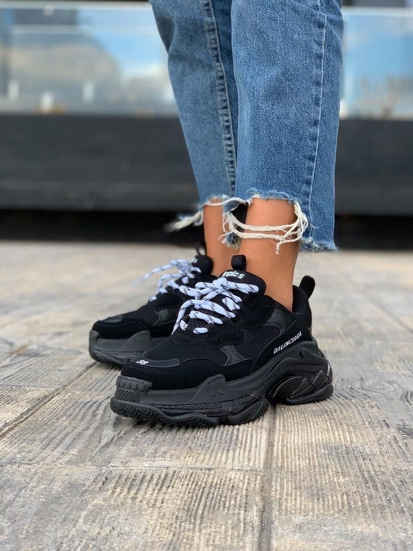 Кросівки Balenciaga Triple S Clear Sole Black «White Logo» 3454 фото