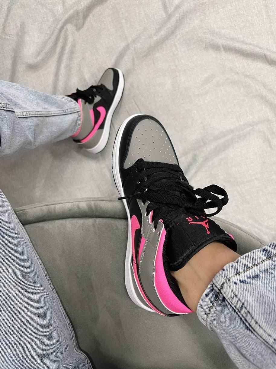 Баскетбольные кроссовки Nike Air Jordan 1 Retro High Black Grey Pink 2006 фото