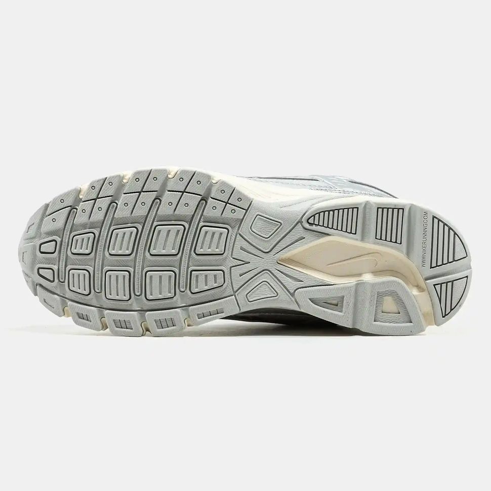 Nike Initiator Silver Pink Sail, 36
