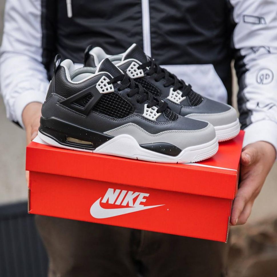 Баскетбольные кроссовки Nike Air Jordan 4 Retro Grey White Black 10037 фото