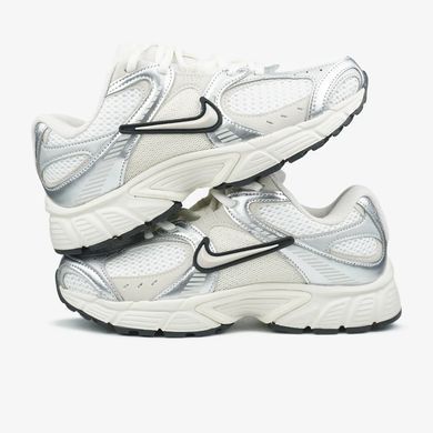 Nike V5 RNR White Metallic Silver, розмір 36