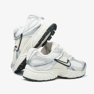 Nike V5 RNR White Metallic Silver, 36