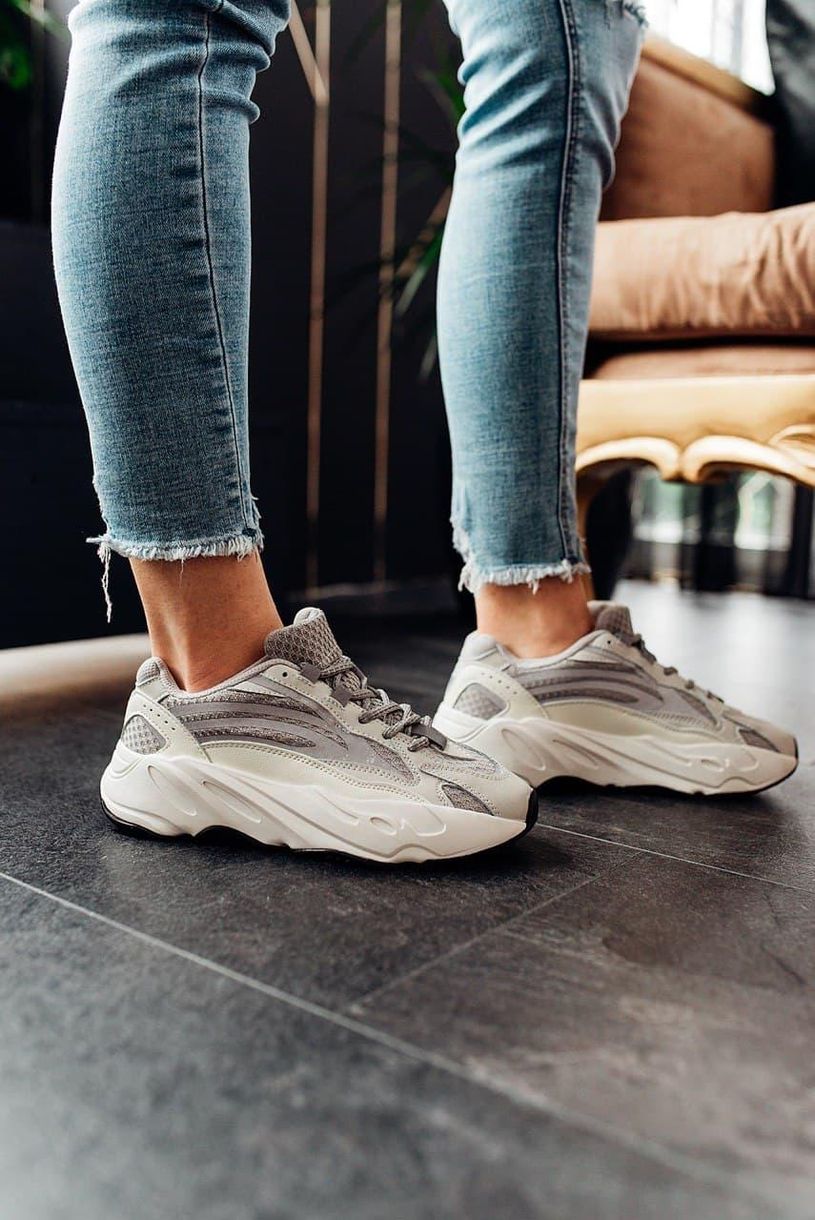 Кроссовки Adidas Yeezy Boost 700 V2 Static 3162 фото