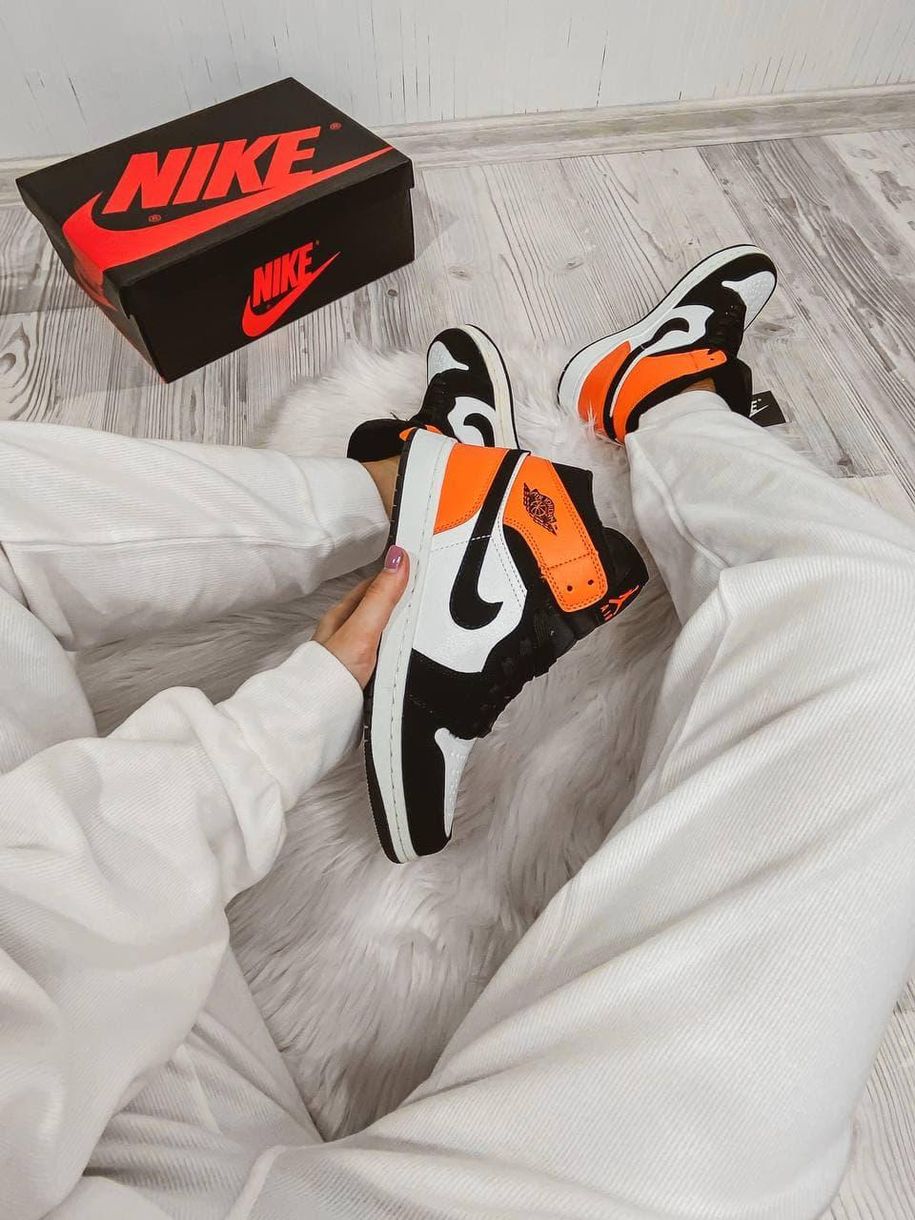 Nike Air Jordan 1 Retro High Black White Orange 5962 фото