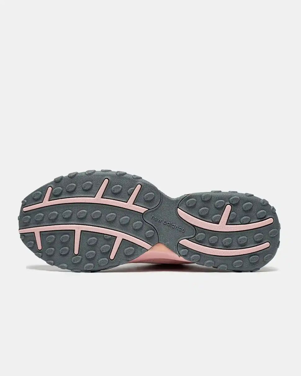 New Balance 204L Pink Suede, 36
