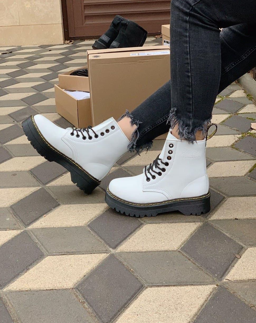 Зимние ботинки Dr. Martens JADON White Black Logo 4323 фото