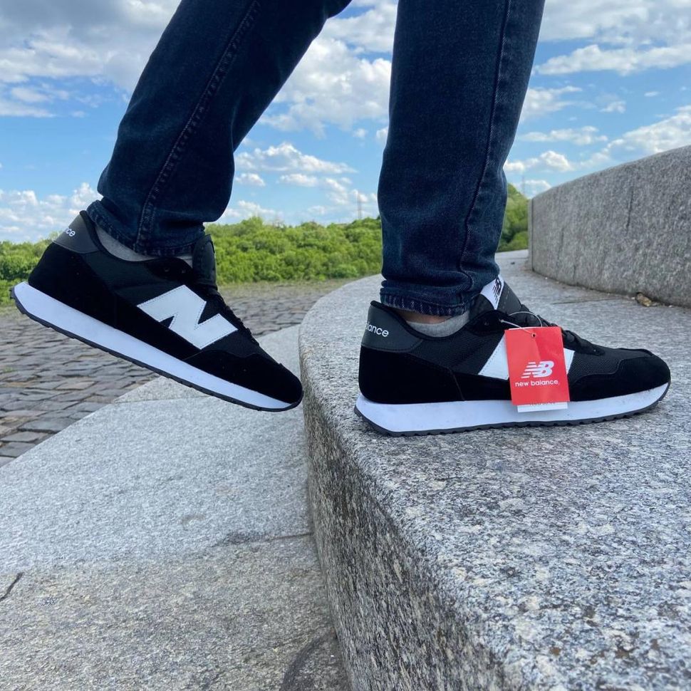 Кросівки New Balance 237 Black White 7773 фото