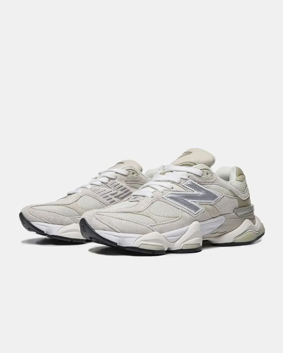 New Balance 9060 Light Taupe Silver